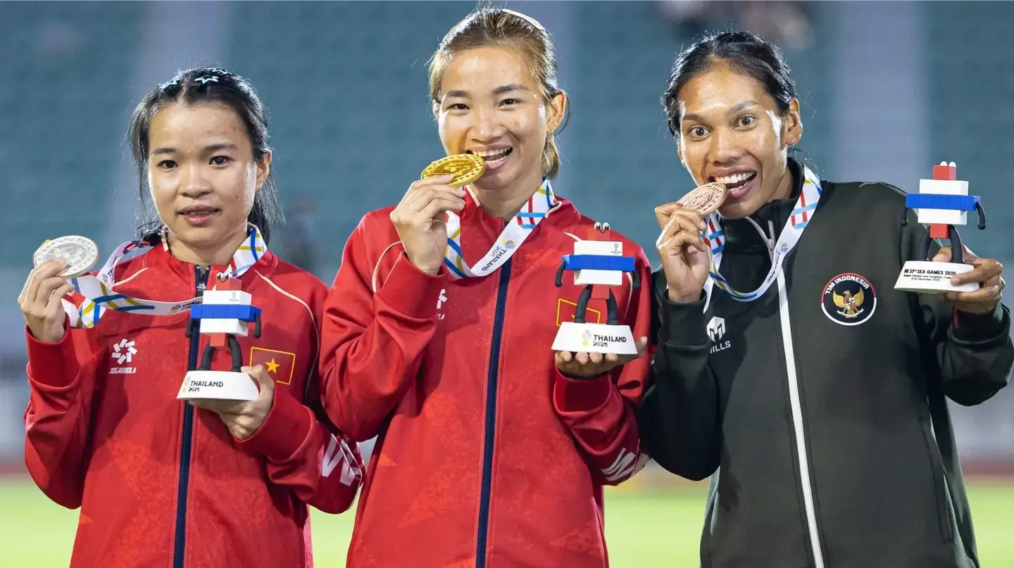 SEA Games ngày 16/12: Nguyễn Thị Oanh giành HCV 3.000 m vượt chướng ngại vật